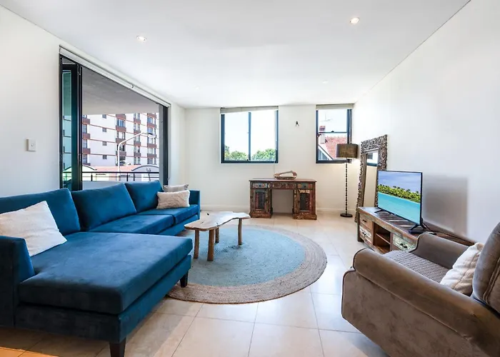 Bondi Beach Lifestyle Living W Pool And Parking
