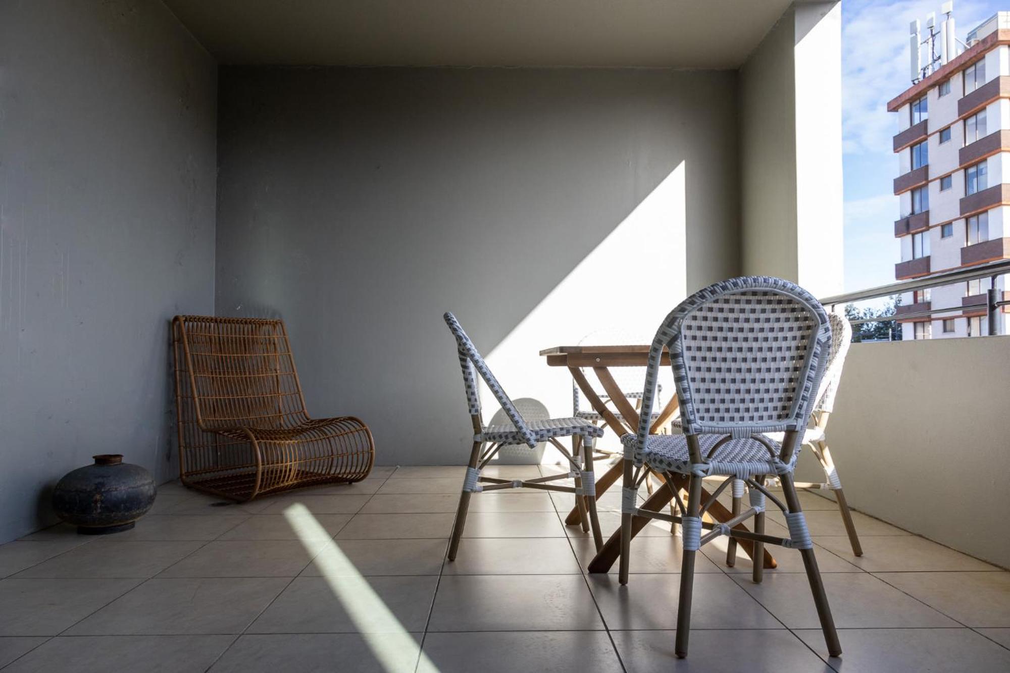 Bondi Beach Lifestyle Living W Pool And Parking